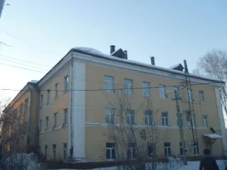 Здания с участком, Красноярский край, г. Канск, ул. Больничная, д. 6, площадь 2572,6 кв. м. Здания с земельным участком, Красноярский край, г. Канск, ул. Больничная, д 6. Здание, назначение: нежилое, КН 24:51:0204192:296, площадью 2 565,6 кв. м, количество этажей, 3, в том числе подземных этажей…