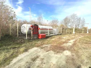 Сооружение 2024 кв.м Челябинская область сооружение дорожного транспорта. Площадь 2024 кв.м. Кадастр.№ 74:23:1011010:223. Адрес: Челяб.обл., с. Кундравы, ул. Больничная, по смежеству с АЗС.