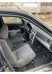 ВАЗ LADA Priora 2008 года, модель 217230, VIN XTA21723080012219. Находится в залоге.