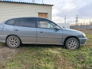 Kia Rio, 2002 автомобиль легковой, марка и модель: Kia Rio, 2002 года выпуска, ГРН К997ОХ26, VIN X4XDC243220000473.