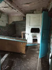 2/3 доли дома, 34 кв.м, и 2/3 доли земельного участка, 3300 кв.м, Брянская область, Мглинский район. Доля в праве 2/3 на земельный участок. Площадь: 3300 кв.м. Адрес: Российская Федерация, Брянская область, муниципальный район Мглинский, сельское поселение Краснокосаровское, деревня Слобода, улица…