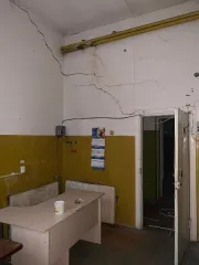 Нежилое здание хлебозавода с цехом безалкогольных напитков, кадастровый номер 29:09:080104:20, расположение: Российская Федерация, Архангельская обл., м.р-н Ленский, с.п. Сафроновское, с. Яренск, ул. Братьев Покровских, зд. 30, площадью 888,1 кв.м., расположенное на земельном участке с кадастровым…