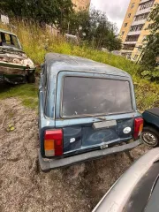 ВАЗ 21043, годные остатки автомобиля марки «ВАЗ 21043», государственный регистрационный знак фактически отсутствует, 2001 года выпуска. Номер и цвет кузова: 10836563, сине-зеленого цвета. VIN: XTA21043010836563. ПТС в наличии. СТС отсутствует. Вмятины на переднем и заднем бампере, на переднем левом…