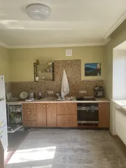Домовладение 412,8 кв.м и участок 1500 кв.м, с. Козино, Московская область. Домовладение в составе жилого дома площадью 412,8 кв.м с кадастровым номером 50:20:0050409:1232 и земельного участка площадью 1500 кв.м. с кадастровым номером 50:20:0050409:77, расположенное по адресу: Российская Федерация…