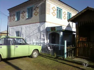 Здание фельдшерско-акушерского пункта (ФАП), 109.1 кв.м, Курганская область, Каргапольский муниципальный округ, с. Брылино, ул. Горушки, здание 25. Назначение: нежилое, 2 этажа. Одновременно с земельным участком площадью 250 кв.м, категория земель: земли населенных пунктов, вид разрешенного…