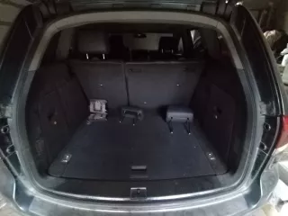 Volkswagen Touareg, 2007, VIN WVGZZZ7LZ7D073405, обремененное залогом ООО МФК "КарМани".