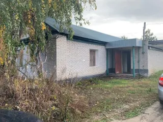 Земельный участок 484 кв. м с гаражами и административным зданием Пензенская область земельный участок с кадастровым номером 58:28:0400303:59 площадью 484 кв. м с расположенными на нем объектами недвижимого имущества, местоположение: местоположение установлено относительно ориентира, расположенного…