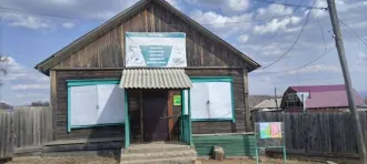 Здание магазина площадью 68,8 кв. м., 1 этаж. Адрес: Россия, Забайкальский край, Тунгокоченский район, село Верх-Усугли, улица Победы, дом 1. Кадастровый номер: 75:27:080102:794.