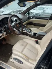 Porsche Cayenne 2015 года выпуска. VIN WP1ZZZ92ZGLA03613.