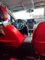Opel Astra 2012 года, 115 л.с., 200523 км, АКПП, VIN XUFPD6DD7C3075114.
