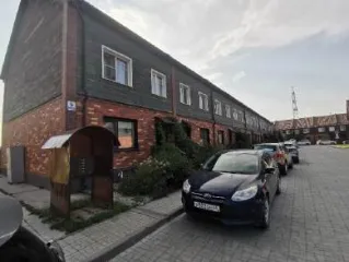 Жилой дом 138.4 кв.м и земельный участок 137 кв.м, с. Толмачево, Новосибирская область, мкр. «Пригородный простор», Квашнина, 5.5. Недвижимое имущество: жилой дом по адресу: Новосибирская область, рн Новосибирский, с/с Толмачевский, с. Толмачево, микрорайон «Пригородный простор», ул. Квашнина, д…