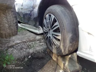 Toyota Celica 2001 года, госномер А864УМ197, VIN JTDDR32T510077559, серебристый цвет. Автоматическая коробка передач, объем двигателя 1794 см³, мощность 143 л.с. Ключи и документы (СТС/ПТС) отсутствуют.