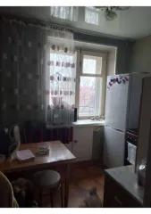 1/5 доля квартиры 40,4 кв.м. в Мурманской области, еще 1/5 доля в праве на жилое помещение, площадь: 40,4кв.м., адрес (местонахождение): Мурманская область, р-н. Ковдорский, г. Ковдор, ул. Ленина, д. 14, кв. 94, кадастровый номер: 51:05:0010203:1237 В имуществе имеются доли, принадлежащие…