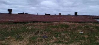 Земельный участок 4.55 га с постройками в Иркутской области, г. Тайшет, ул. 10 Сельхоз. Площадь участка 45507 кв.м., кадастровый номер 38:29:020901:306 (реестровый номер федерального имущества П11400011114). На участке расположены: нежилое здание (коровник) площадью 631,7 кв.м., кадастровый номер…