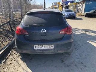 Opel Astra, 2012 год выпуска, VIN XUFPD6DD8C3060119, государственный номер Е445ХС186.