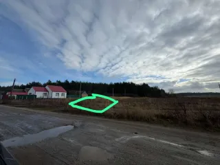 Земельный участок, площадь 1800 кв.м., кадастровый номер 58:17:0290406:39, адрес: Пензенская область, Малосердобинский район, село Ключи, ул. Лесная, дом 2. Ознакомление по адресу из состава лота, предварительно согласовав дату и время по телефону 8-937-446-43-44 или направив запрос на адрес…