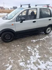 Daewoo Matiz BVD Kond 2007 года, VIN XWB4A11BV7A104341, двигатель F8CV502707K61, кузов XWB4A11BV7A104341, цвет перламутрово-серебристый, госномер Р057ВХ74, экологический класс не установлен. Техническое состояние удовлетворительное: незначительные царапины кузова, общий незначительный износ салона…