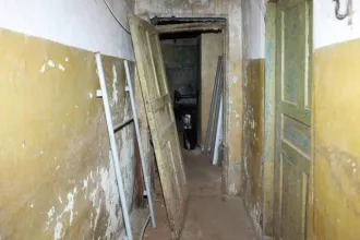 1/2 доли нежилого помещения 143,5 кв.м, Московская область, Рузский г.о., рп Тучково 1/2 доля помещения в Московской обл. 1/2 доля в помещении места общего пользования, назначение: нежилое, общее имущество собственников помещений в многоквартирном доме, находящемся по адресу: Российская Федерация…