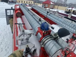 КАМАЗ 4326 2011 года выпуска. Пожарный автомобиль АЦ 3,0-40-26ВР. Пробег 4372 км. VIN-номер XVZ361641B0000050.