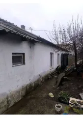 1/4 доли квартиры, 46.7 кв.м., Республика Крым, назначение: Жилое, этаж: 1, Российская Федерация, Республика Крым, м.р-н Джанкойский, с.п. Изумрудновское, с Дмитриевка, ул Центральная, д. 9, кв. 1, кадастровый номер: 90:03:060201:1002
