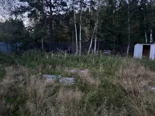 Дом 96,9 кв.м. и земельный участок 1000 кв.м. в Свердловской обл. Дом, площадью 96,9 кв.м., с кадастровым номером: 66:42:0201003:2799, расположенный на земельном участке, площадью 1 000 кв.м., с кадастровым номером: 66:42:0201003:1467, по адресу: Свердловская область, г. Заречный, кв-л Соловьиная…