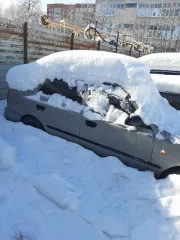 Hyundai Accent, 2007 года, 102 лс, 278 172 км. Автомобиль Hyundai Accent, идентификационный номер (VIN): X7MCF41GP7M122803, год выпуска: 2007, гос.номер Т696КА39. Вмятина на передней пассажирской двери, неисправность тормозной системы (тормозит, но плохо, причину при визуальном осмотре выяснить не…