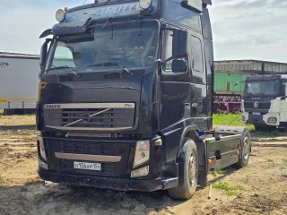 Volvo FH-TRUCK 4X2, 2011 года еще Грузовой тягач седельный, VIN X9PASG0A4BW102192, цвет черный.