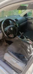 Volkswagen Jetta 2006, Automobile марки VOLKSWAGEN модель Jetta 2006 г.в., VIN-номер WVWZZZ1KZ7M068769. Порядок ознакомления с имуществом производится в период приема заявок (за исключением праздничных и выходных дней (сб., вс.)) по месту нахождения имущества: гор. Волгоград, тер. пос. Мирный, д…