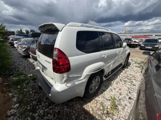 Lexus GX 470, 2005, цвет белый, г/в 2005, государственный рег. номер Республики Абхазия, О264ХХАВН, фактически установлен регистрационный номер Республики Армения 36JZ032 AM, VIN номер - JTJBT20X440043445, ключ зажигания. Имущество реализуется в качестве годных остатков. Реализация и использование…
