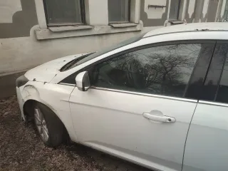 Ford Focus 2016 года выпуска. VIN: Z6F4XXEEC4GL22004. Находится в залоге у ПАО "Совкомбанк". Ознакомление с имуществом и получение дополнительной информации — в рабочие дни по запросу на электронную почту: vs.kovalef@ya.ru.