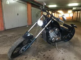 Honda Steed 400 1990 года. VIN отсутствует, шасси (рама): NC26 1101629. Ознакомиться с имуществом можно в будние дни по согласованию времени по телефону 89279760000.