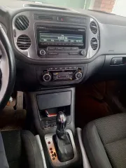 Volkswagen Tiguan, 2012, (VIN): XW8ZZZ5NZDG110965, год выпуска 2012. Ознакомление с имуществом должника, его порядок, согласуются участником торгов с ответственным лицом по номеру, указанному в документах к торгам.