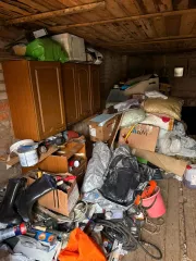Нежилое помещение  гараж с прилегающим земельным участком , кадастровый номер: 50:23:0000000:138837, площадь 34,6 кв.м., собственность, основание государственной регистрации: Договор купли продажи гаража, выдан 02.03.2013г. адрес объекта: Московская область, Раменский район, поселок совхоза …