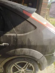 Ford Focus, 2007 года, 125 лс, 350000 км. Легковой автомобиль, марка: Форд, модель: Фокус, год изготовления: 2007, цвет: черный, VIN: X9F5XXEED57M29446, ПТС: 95ОС691792, г/н: В435ХН95, разрешенная максимальная масса 1795 кг, масса без нагрузки 1332 кг. Машина несколько месяцев стоит в гараже…