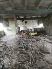 Административно-производственный комплекс 9637,1 кв.м, земельный участок 22177 кв.м, Кировская область. Административно-производственное здание, общая площадь 9637,1 кв.м., ул. Советская, д.104: здание котельной - 969,8 кв.м, здание тарного цеха - 208 кв.м, здание авто-весовой и транспортной…