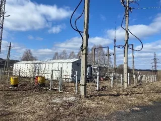 Здание (нежилое) площадь 1330 кв.м, кадастровый номер 50:21:0130201:357. Земельный участок, площадью 1390 кв.м., кадастровый номер 50:21:0130201:42. Прочее оборудование и инвентарь.