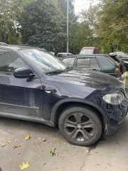 Bmw X5 2008 Автомобиль марки BMW модель X5 2008 г.в. VIN-номер WBAFE41030L157471 ВНИМАНИЕ НА ДОБАВЛЕННУЮ ЦИФРУ В АДРЕСЕ ЭЛ. ПОЧТЫ! ЗАПРОСЫ ПРИНИМАЮТСЯ посредством их направления на электронную почту kozyulinjuri5@yandex.ru Местонахождение имущества: г. Москва, ул.50 летия Октября, 29Б (дворовая…