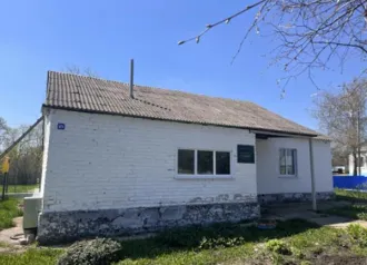 Нежилое здание (здание детского сада),  КН 48:06:0000000:643, 1979 года постройки, площадью 162,5 кв. м,  расположенное на земельном участке, КН 48:06:1150105:52, площадью 1389 кв. м, местоположение: Липецкая область, Долгоруковский округ, с.Верхний Ломовец, ул.Центральная, д.85 Местоположение…