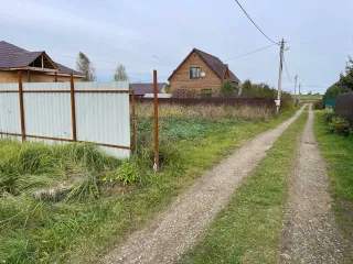 Земельный участок 1000 кв.м и дом 137.5 кв.м Московская область - Земельный участок площадью 1000 +/- 22 кв.м категория земель: Земли сельскохозяйственного назначения разрешенное использование: Для садоводства с кадастровым номером: 50:26:0070601:699 - Жилой дом назначение: жилой дом площадь 137,5…