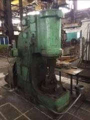 Б/у пресса механические ЭКП-5М. Пресса б/у разукомплектованы: механический однокривошпиндельный-1шт. однокривошпиндельный К-20-1шт. Электроклепальный ЭКП-5М-1шт. (уличное хранение).