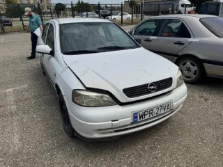 Opel Astra G CC. Транспортное средство находится в неудовлетворительном, нерабочем техническом состоянии. Документы, ключ зажигания и двигатель отсутствуют. ТС не растаможено.