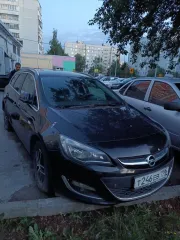 Opel Astra Sports Tourer 2013 года, VIN XWFPE8DC1D0009246, двигатель A14NET19BX4268, цвет черный, номер Т426ЕВ116. Требуется замена прокладок охлаждения, тосола, масла, аккумулятора, воздушного фильтра. На кузове вмятины, на лобовом стекле трещины, на переднем бампере трещина. Казань, ул. М…