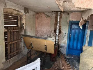 Жилое помещение 16,5 кв.м, Гурьевский р-н, ст. Гурьевск-Новый, признанное непригодным для проживания граждан, кадастровый номер 39:03:010038:405, расположенное по адресу: Калининградская обл., Гурьевский р-н, ст. Гурьевск-Новый, д. 1, кв.12. Общая площадь: 16,5 кв.м. Год ввода в эксплуатацию: 1945…