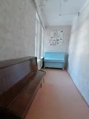 Имущественный комплекс: здание детского сада, назначение нежилое, кадастровый номер 61:52:0030003:894, площадью 892,6 кв.м, этажность 2, литер А, год ввода в эксплуатацию 1937; тепловая сеть протяженностью 9 п.м, литер 3-Л, год ввода в эксплуатацию 1937; водопроводная сеть протяженностью 34 п.м…