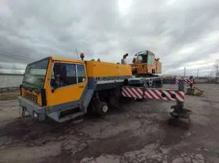 Автомобильный кран LTM 1160/2, регистрационный номер 92983, серийный номер 068210, 2003 года изготовления и ввода в эксплуатацию. Находится по адресу: Орловская область, Орловский район, с/п Платоновское, улица Завозная, дом 19. Кран не на ходу, без документов.