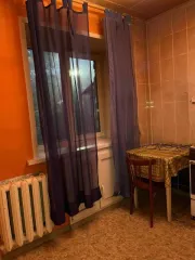 Квартира 41 кв.м в Ульяновске, Ульяновская область, улица Локомотивная, дом 199, квартира 42. Кадастровый номер 73:24:010204:1403. Продается доля в праве собственности 2/3. Сособственникам направлено предложение о преимущественной покупке, в установленный срок согласие не получено.