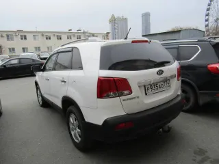 Kia Sorento, 2011 года, 175 лс, 100000 км. Автомобиль легковой, марка: Kia, модель: Sorento, VIN: KNAKU811CC5217016, гос. рег. номер: Р935АО774. Объект может быть приобретен с использованием заемных средств ПАО Сбербанк.