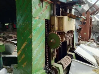 Лом черных металлов, продажа лома черных металлов.