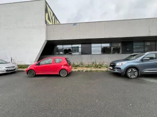 Здание 1377.8 кв.м, сооружения, земельный участок 1301 кв.м, Нижний Тагил. Производственный объект, единый объект. Здание площадь 1377.8 кв.м., назначение: НЕЖИЛОЕ, адрес (местонахождение): Россия, НИЖНИЙ ТАГИЛ, ПАПАНИНА, дом 6, кадастровый (условный) номер: 66:56:0110015:316. Иной объект…