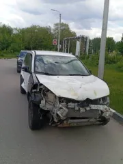 Citroen C-Crosser, 2012, VIN: Z8TVUAFZCCM971724, цвет белый. Автомобиль после ДТП, может иметь скрытые дефекты. Отсутствует передняя часть: передний бампер, фары передние, решетка радиатора, передние подкрылки, замята передняя часть (элементы бампера в салоне). Передние крылья черного цвета, правые…